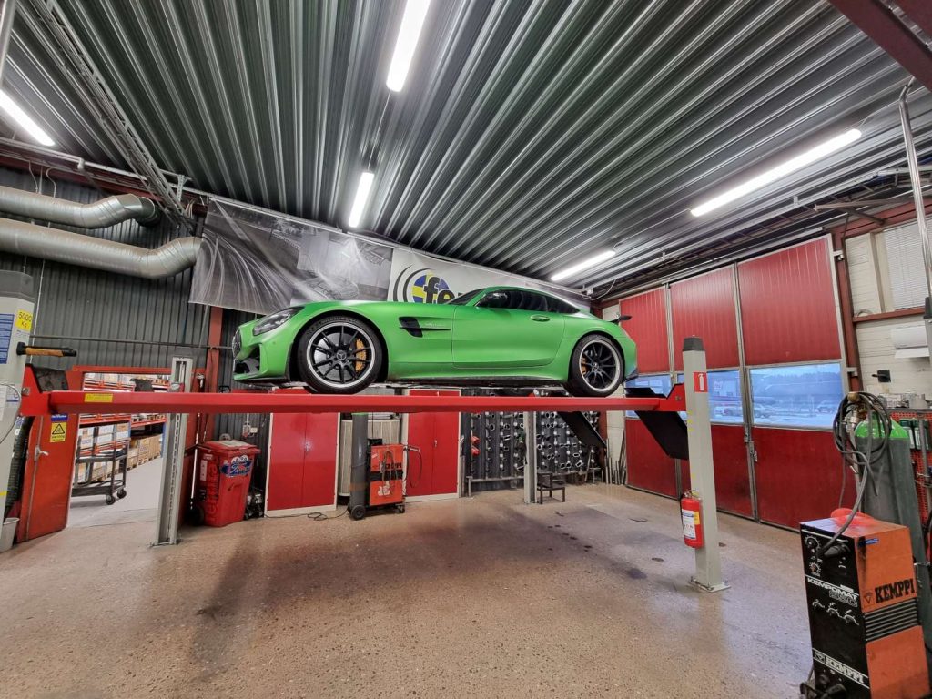 Mercedes GTS & GTR showroom ferrita sweden